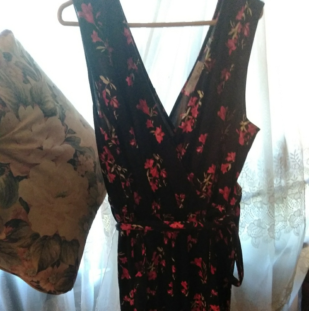 Flowered Jumpsuit with Pockets